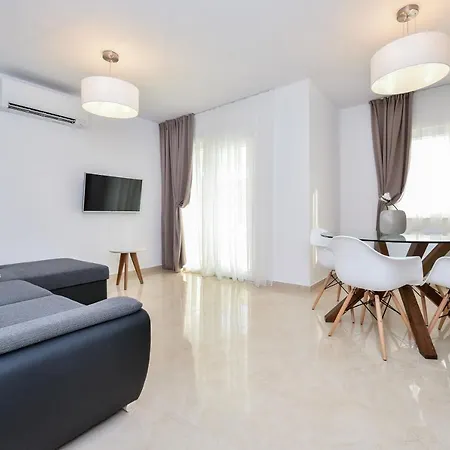Luxury Arta-2 With Heated Pool And Jacuzzi Bibinje