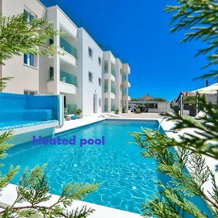 Apartment Luxury Arta-2 With Heated Pool And Jacuzzi Bibinje